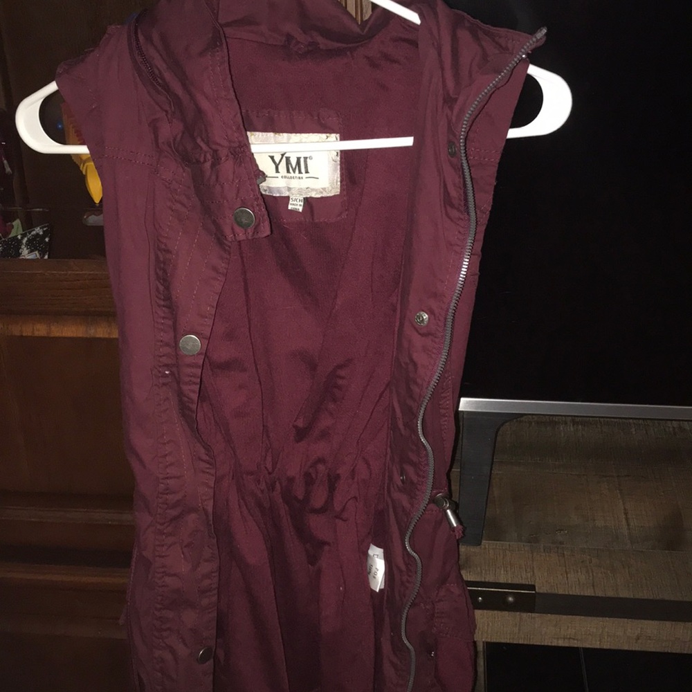a YMI maroon veag